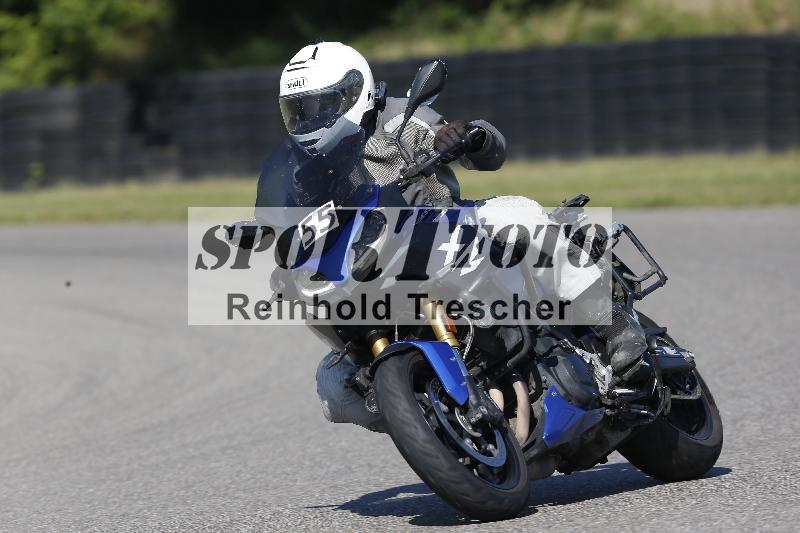 Archiv-2025/49 26.08.2025 Cornu Master School ADR/gruen-vert/55